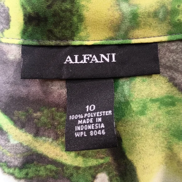 Alfani Green and White Sleeveless Layered Crossover Top Size 10 - Picture 6 of 6